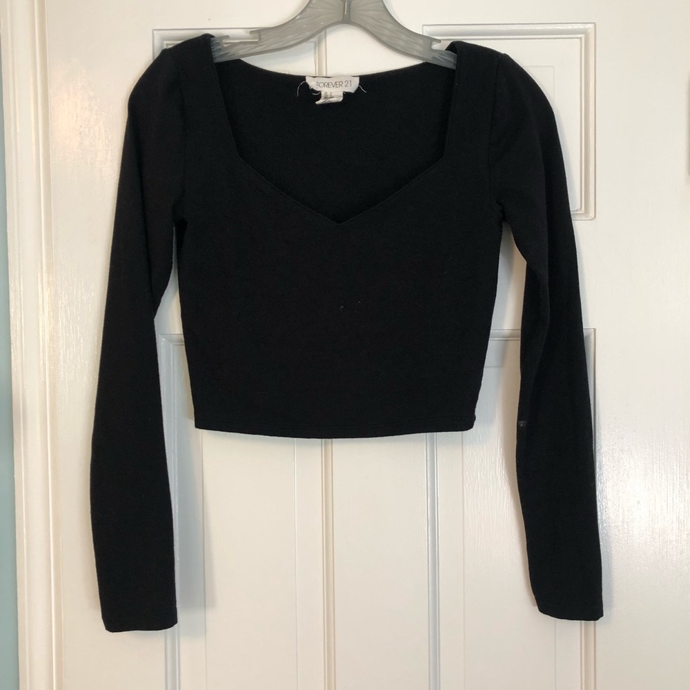 Black crop top